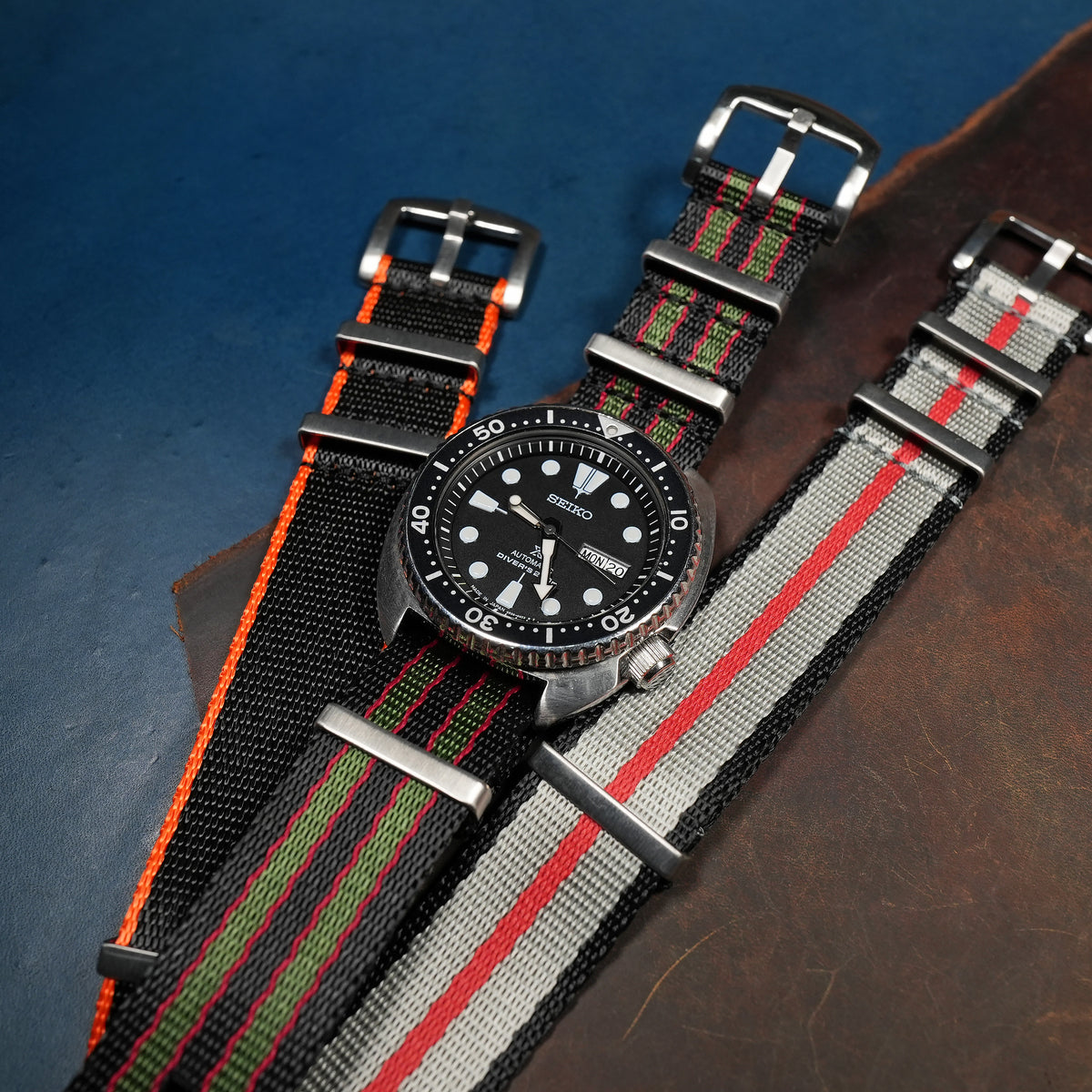 Seat Belt Nato Strap in Black Green Red (James Bond)