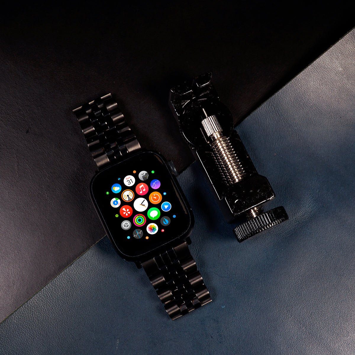 Jubilee Metal Strap in Black (Apple Watch)